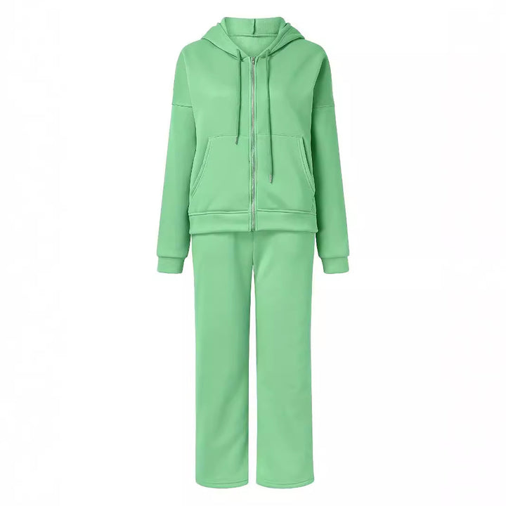 Kvinnors avslappnade fritids-set med modern oversized hoodie och lösa byxor Stil Mirla-Eva Jonsson