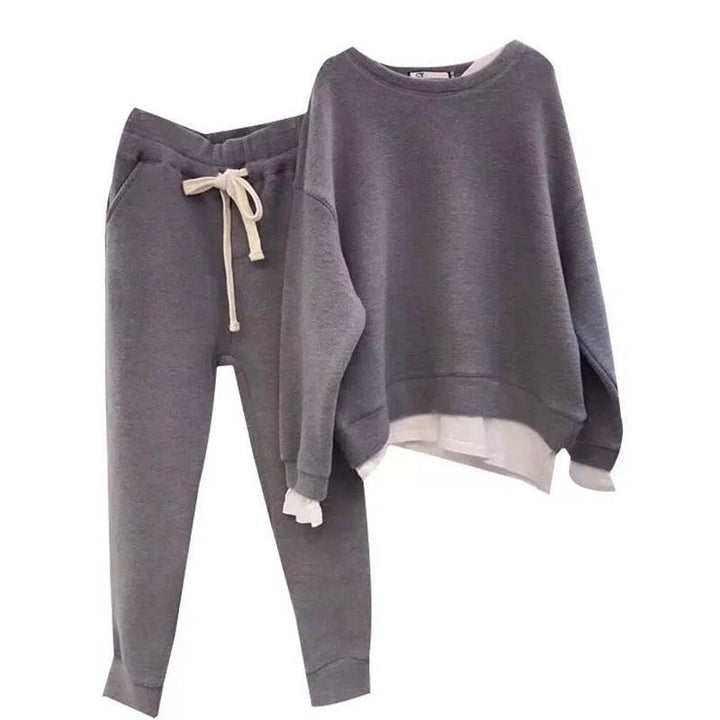 Kvinnors avslappnade fritids sportset med oversized tröja och avslappnade joggers Mirla-Eva Jonsson