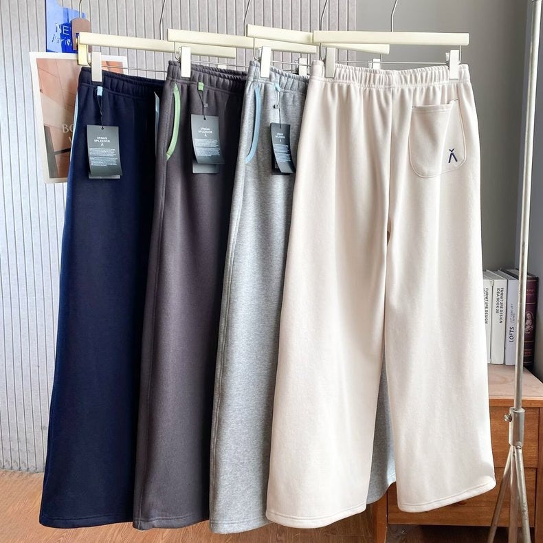 Kvinnors avslappnade fritidsbyxor med elastiskt midjeband och sidofickor Mirla-Eva Jonsson