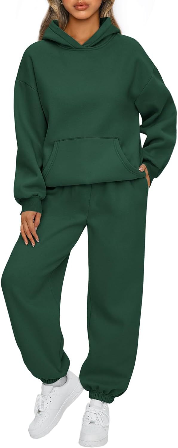 Kvinnors avslappnade hoodie jumpsuit i högkvalitativt sweatmaterial med praktiska fickor Mirla-Eva Jonsson