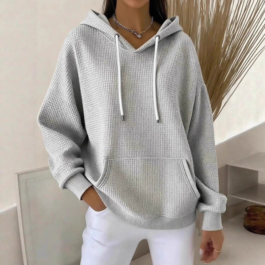 Kvinnors avslappnade hoodie med texturerat tyg Mirla-Eva Jonsson