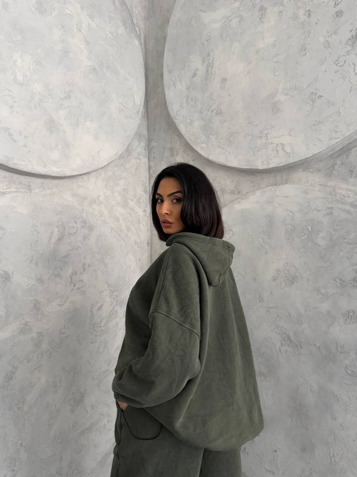 Kvinnors avslappnade hoodie och breda joggbyxor set Mirla-Eva Jonsson