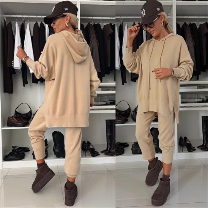 Kvinnors avslappnade hoodie och joggingbyxor set med hög komfort och praktisk skärning-Eva Jonsson