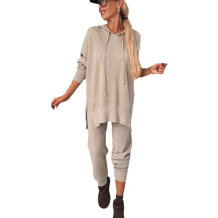 Kvinnors avslappnade hoodie och joggingbyxor set med hög komfort och praktisk skärning-Eva Jonsson