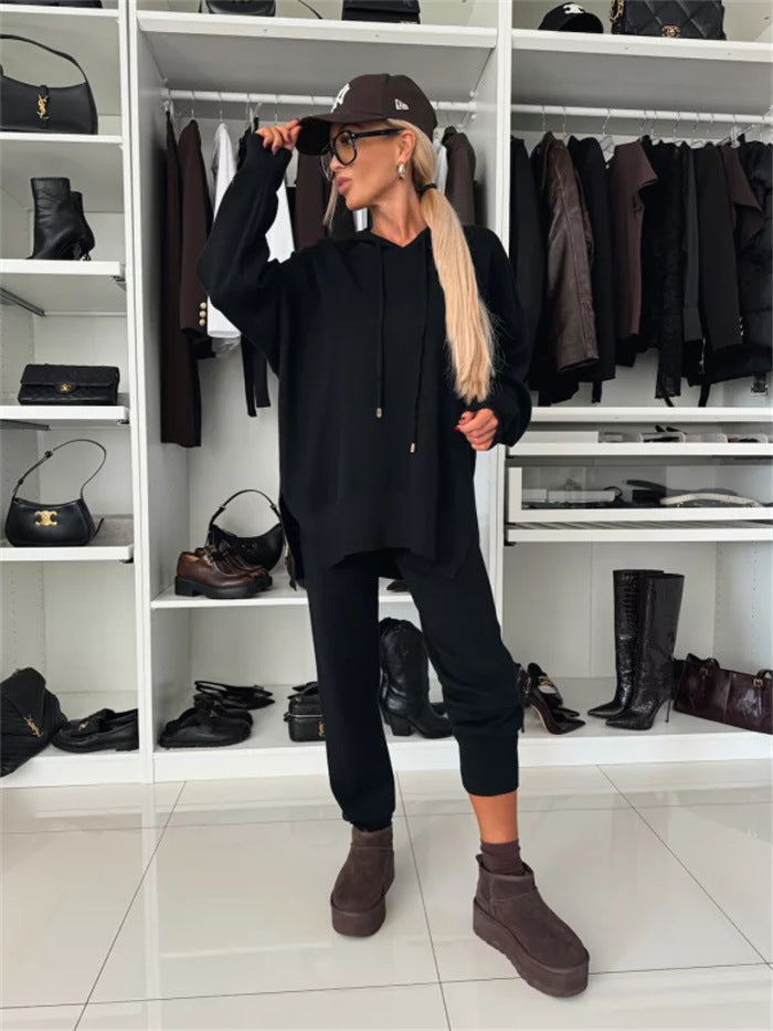Kvinnors avslappnade hoodie och joggingbyxor set med hög komfort och praktisk skärning-Eva Jonsson