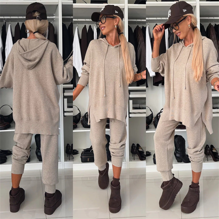 Kvinnors avslappnade hoodie och joggingbyxor set med hög komfort och praktisk skärning-Eva Jonsson