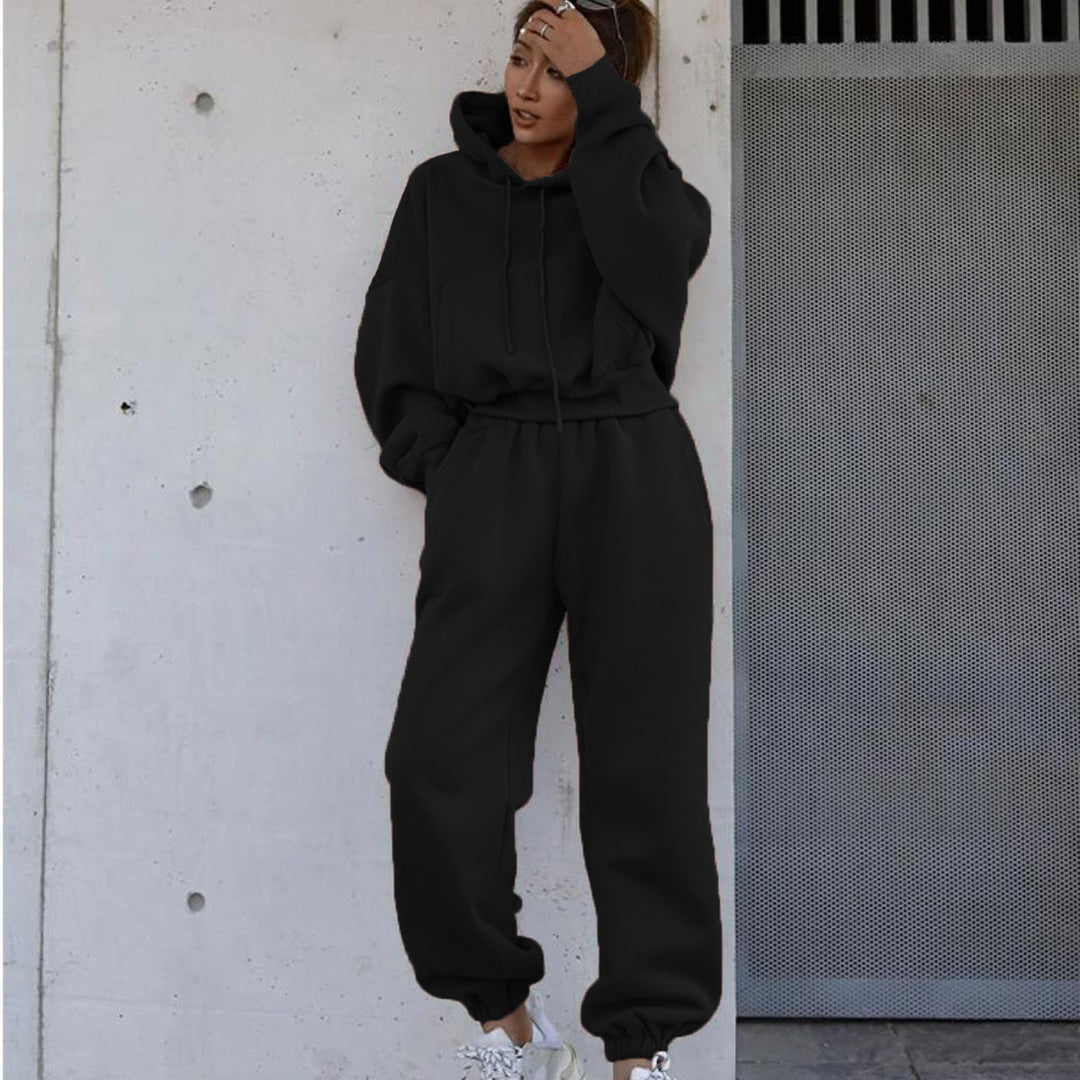 Kvinnors avslappnade hoodie och joggingdräkt med elastisk midja och praktiska fickor-Eva Jonsson