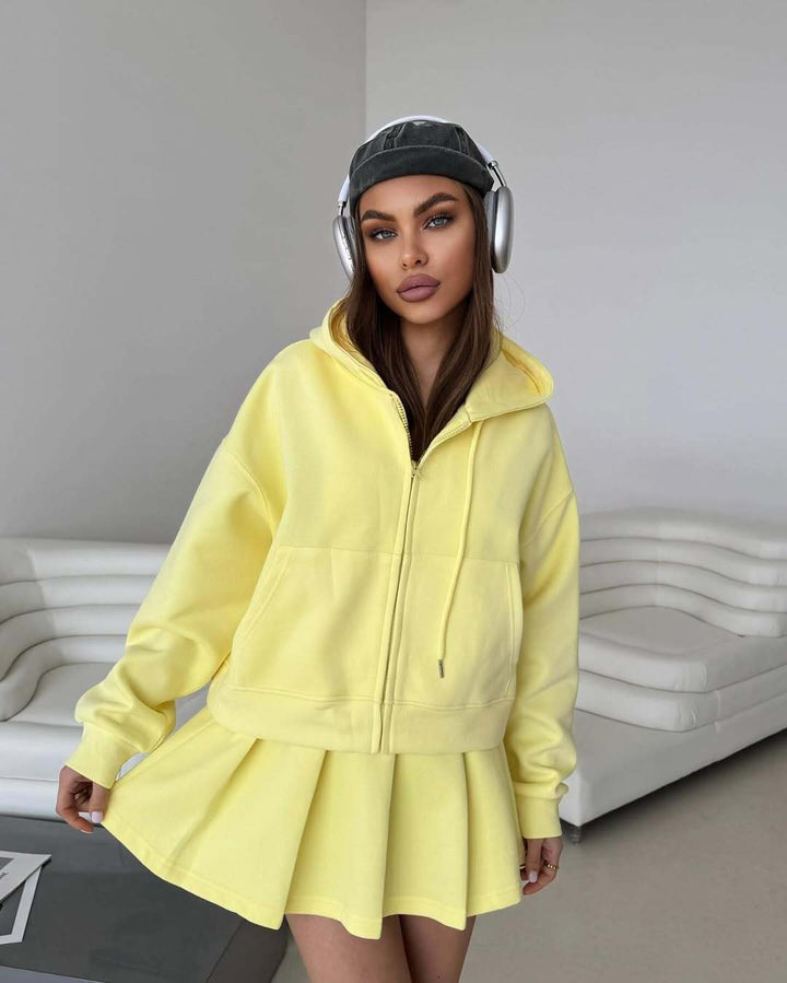 Kvinnors avslappnade hoodie- och kjolset med dold dragkedja och elastiskt midjeband-Eva Jonsson