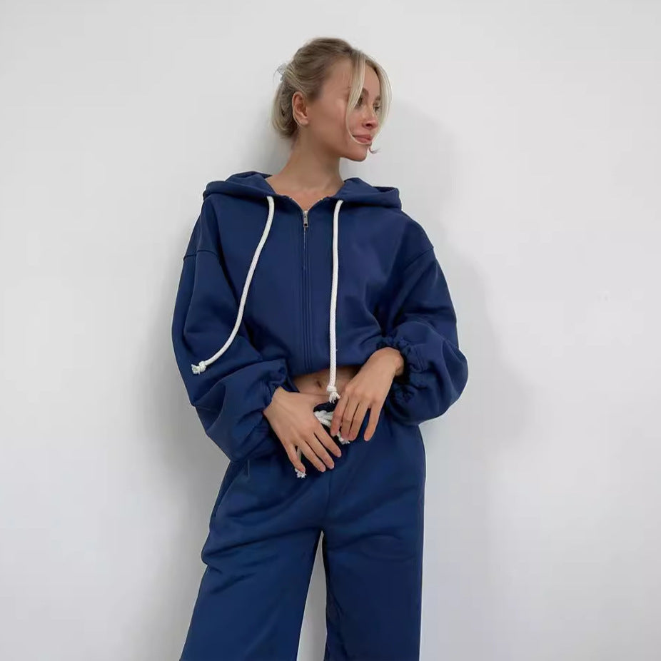 Kvinnors avslappnade hoodie och vida byxor Mirla-Eva Jonsson