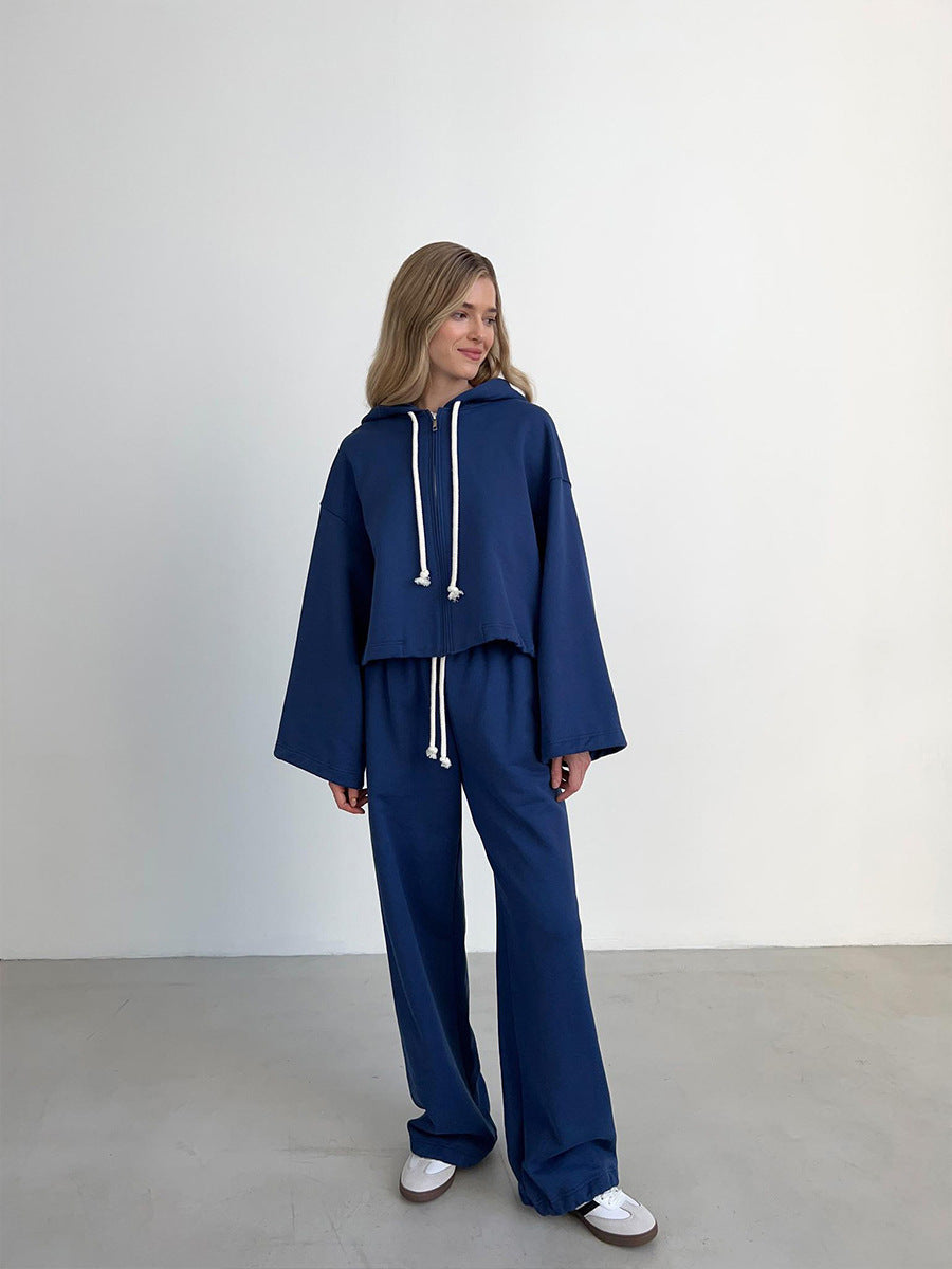 Kvinnors avslappnade hoodie och vida byxor Mirla-Eva Jonsson