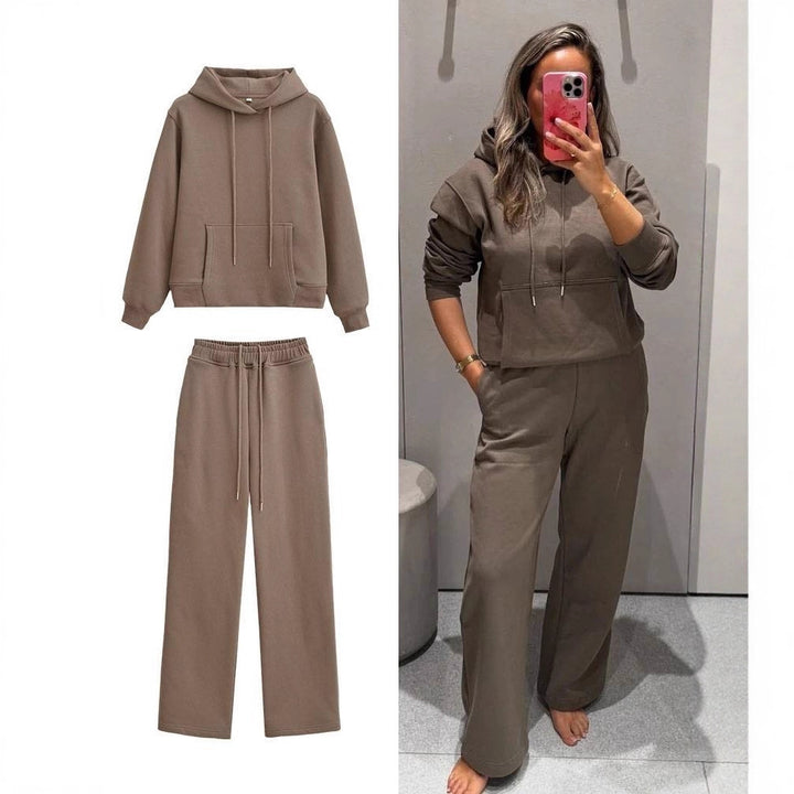Kvinnors avslappnade hoodie-set med bekväma jogger-byxor Mirla-Eva Jonsson