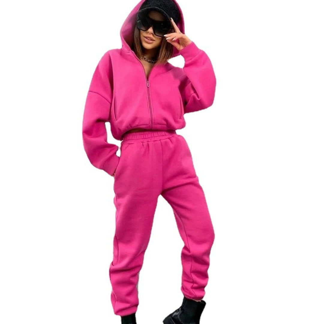 Kvinnors avslappnade hoodie-set med en medelhög skärning och elastisk midja Mirla-Eva Jonsson