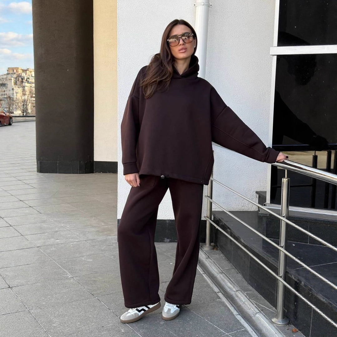 Kvinnors avslappnade huvtröja och joggerkombination Mirla-Eva Jonsson