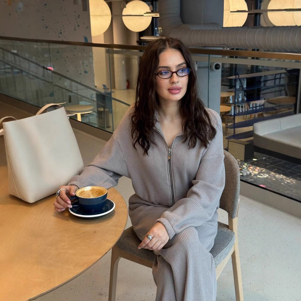 Kvinnors avslappnade jumpsuit med hel dragkedja och breda ben Mirla-Eva Jonsson
