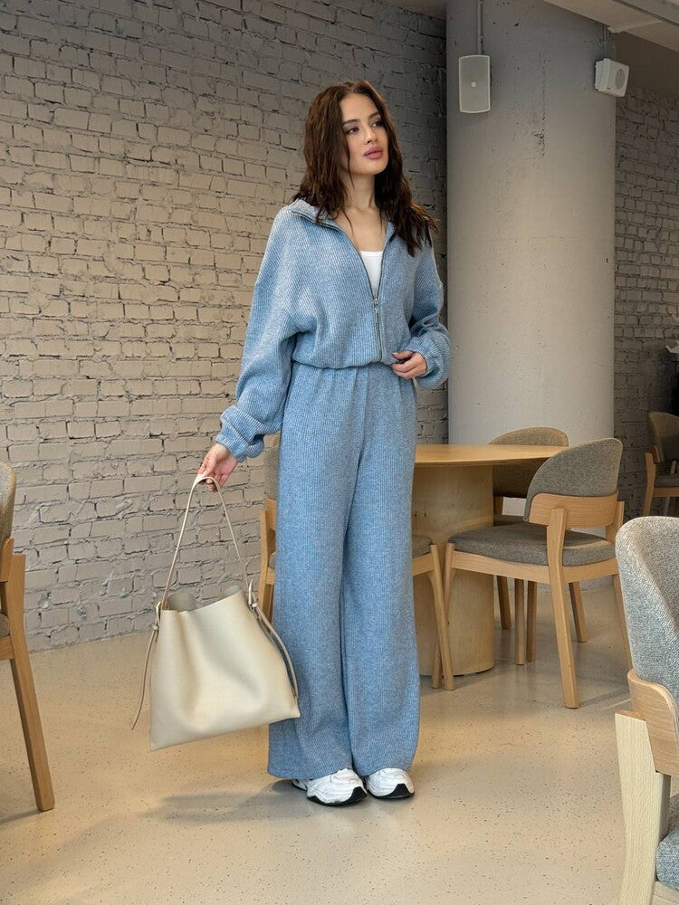 Kvinnors avslappnade jumpsuit med hel dragkedja och breda ben Mirla-Eva Jonsson