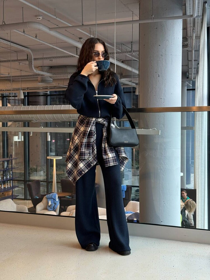 Kvinnors avslappnade jumpsuit med hel dragkedja och breda ben Mirla-Eva Jonsson