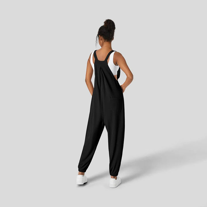 Kvinnors avslappnade jumpsuit med stiligt snitt och praktiska fickor Mirla-Eva Jonsson