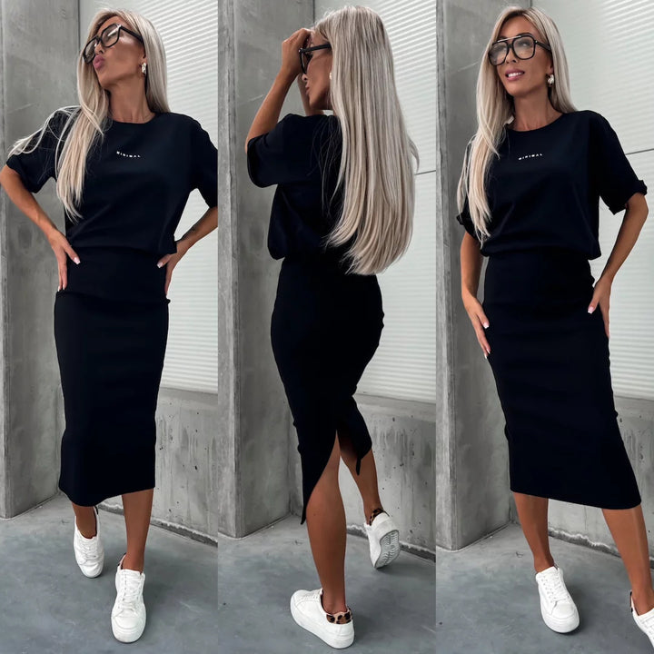 Kvinnors avslappnade kjol och t-shirt set med bekväm passform Mirla-Eva Jonsson