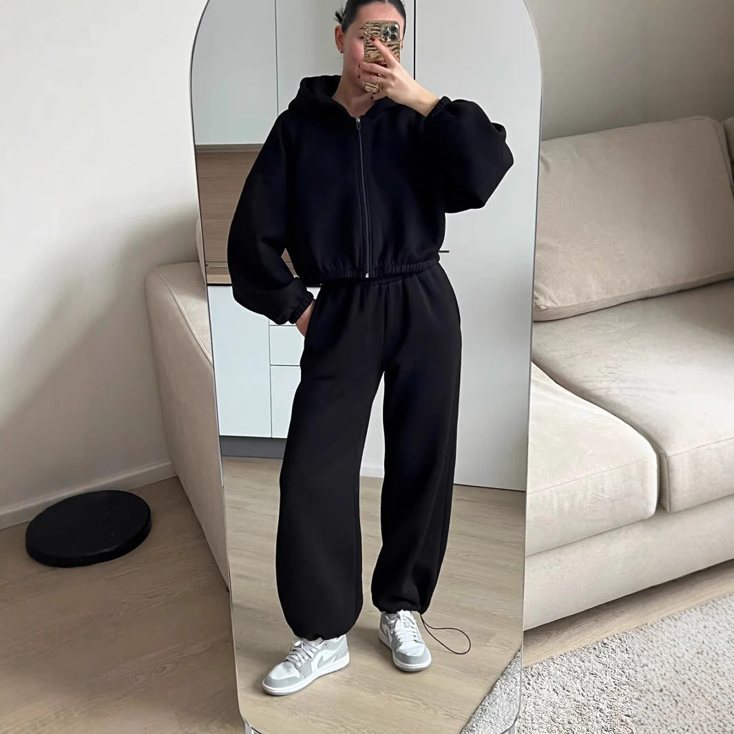 Kvinnors avslappnade korta fleecejacka med hög midja joggers Mirla-Eva Jonsson