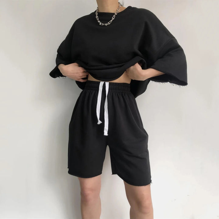Kvinnors avslappnade kortärmad topp och shorts set Mirla-Eva Jonsson