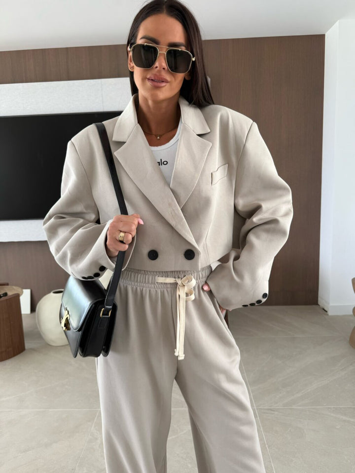 Kvinnors avslappnade kostym i oversized stil med elastiskt midjeband Mirla-Eva Jonsson