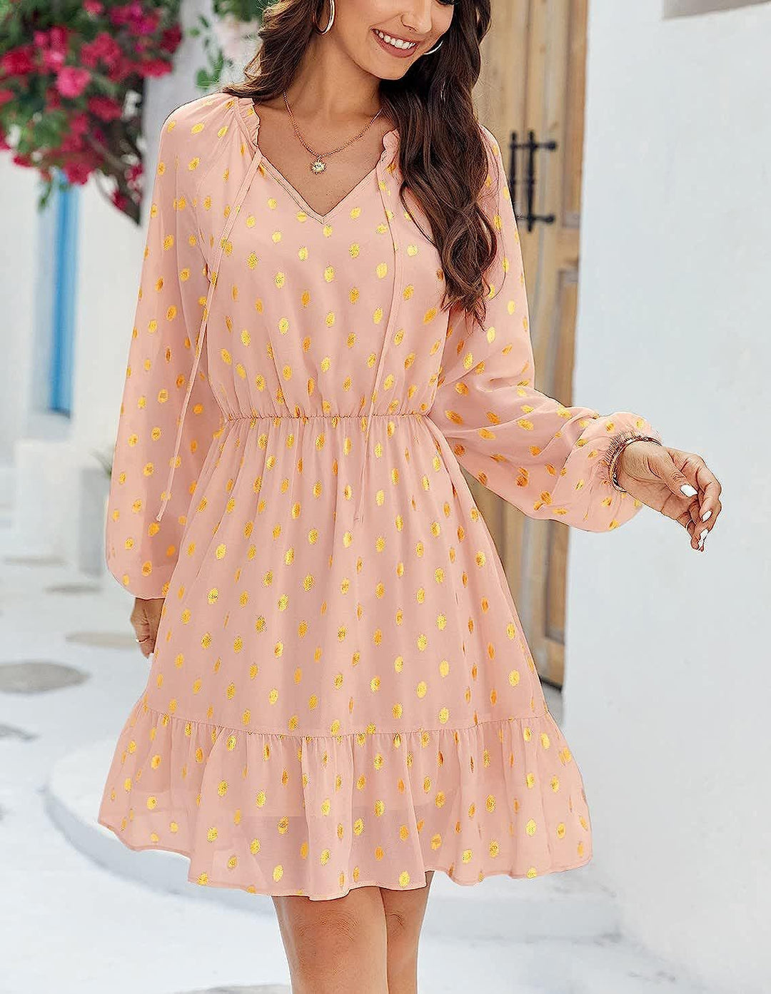 Kvinnors avslappnade linnklänning med volangdetaljer Mirla-Eva Jonsson