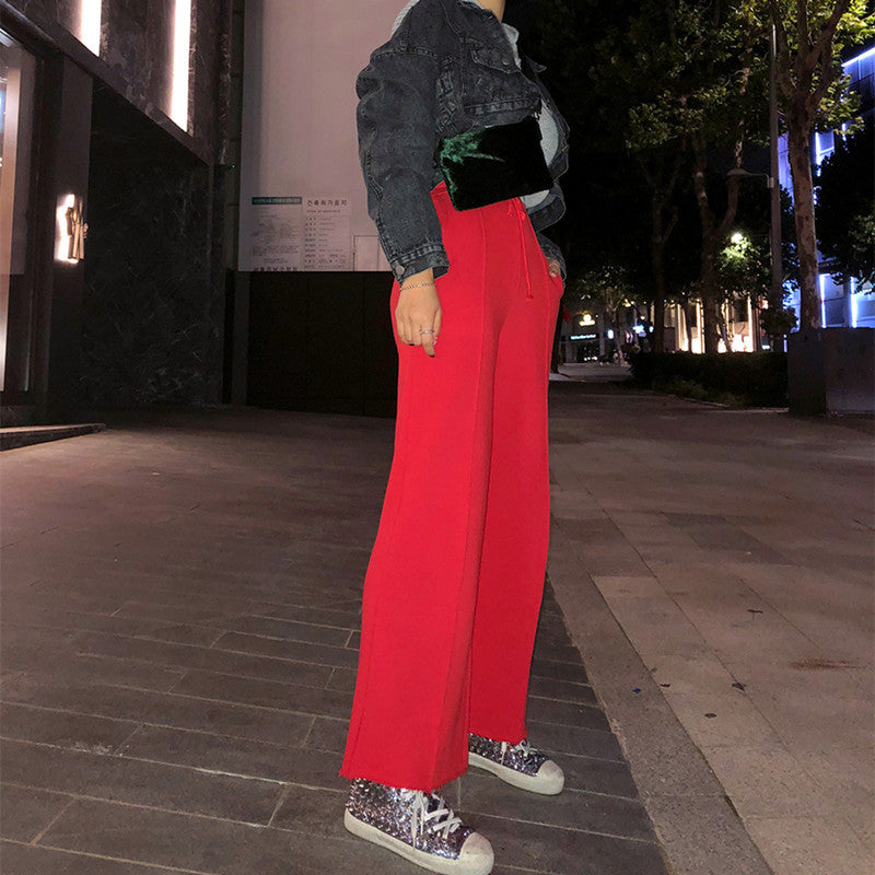 Kvinnors avslappnade loungewear-set med kortad zip hoodie och vida byxor Mirla-Eva Jonsson