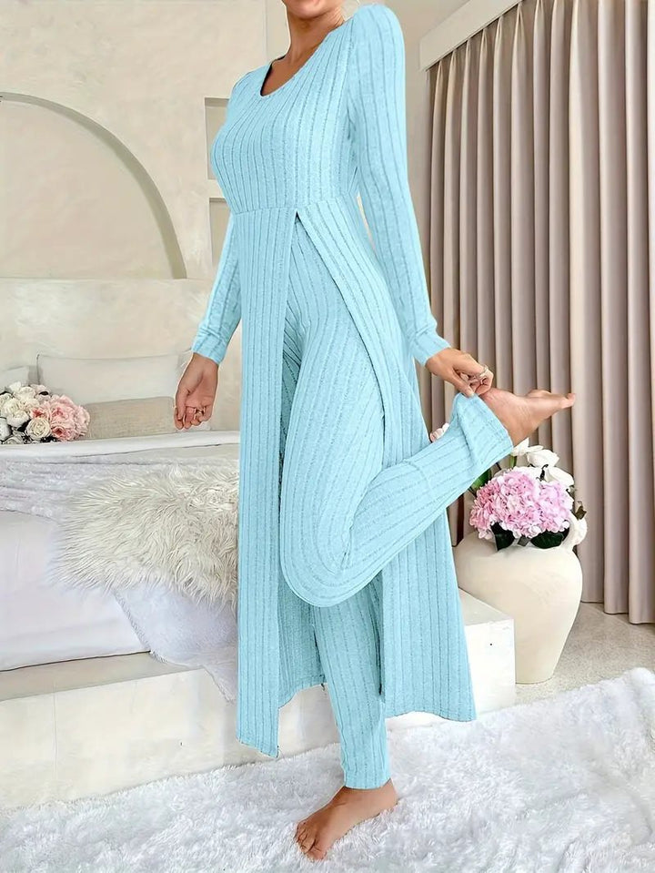 Kvinnors avslappnade och eleganta jumpsuit med sidoklitser Mirla-Eva Jonsson