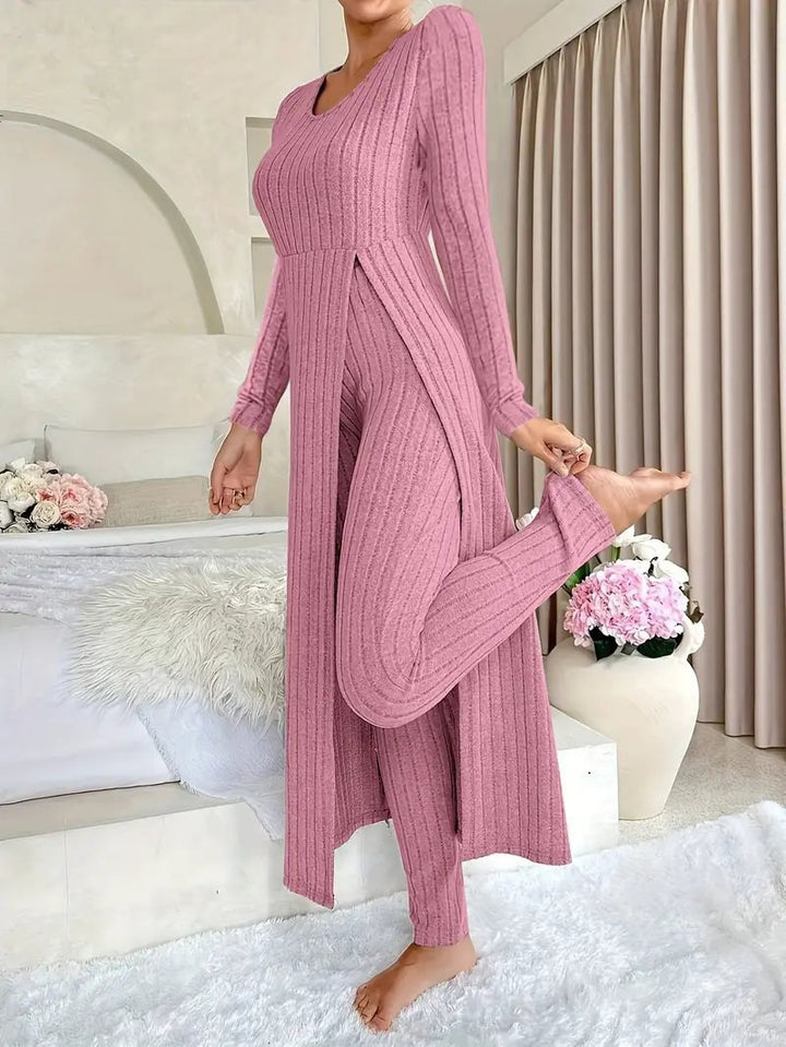 Kvinnors avslappnade och eleganta jumpsuit med sidoklitser Mirla-Eva Jonsson