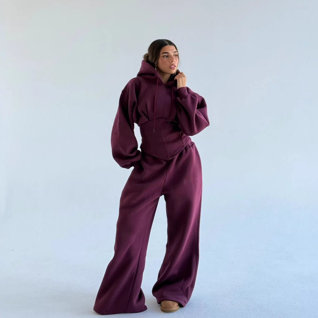 Kvinnors avslappnade oversized hoodie med smickrande passform och bred midja Mirla-Eva Jonsson