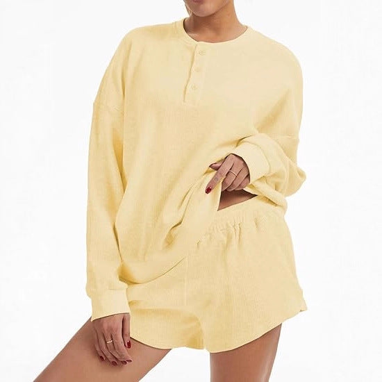Kvinnors avslappnade oversized tröja och shorts set Mirla-Eva Jonsson