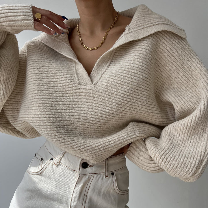 Kvinnors avslappnade pullover med textil och överdimensionerad krage Mirla-Eva Jonsson