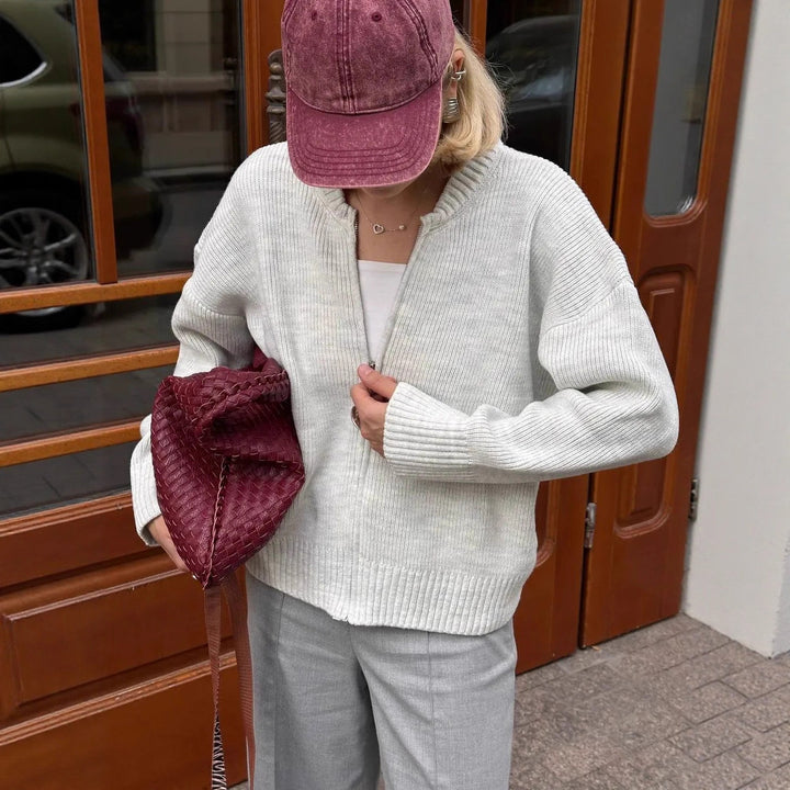 Kvinnors avslappnade stickad tröja med dragkedja Mirla-Eva Jonsson