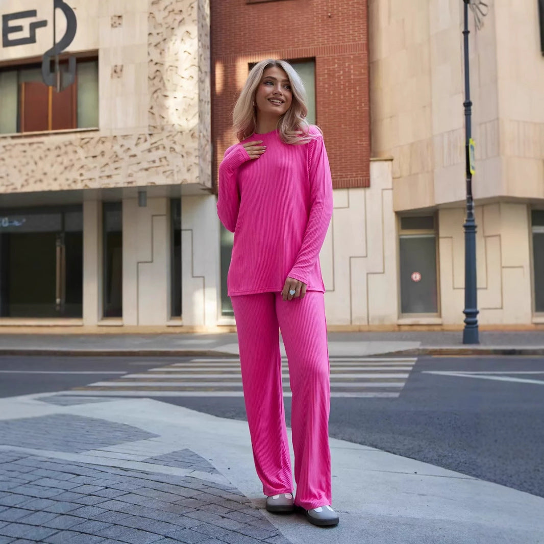 Kvinnors avslappnade stickade lounge-set med ribbad textur och vida ben Mirla-Eva Jonsson