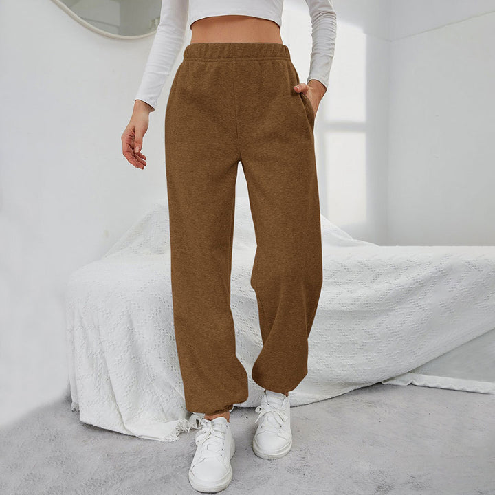 Kvinnors avslappnade sweatpants med elastisk midja och sidofickor Mirla-Eva Jonsson