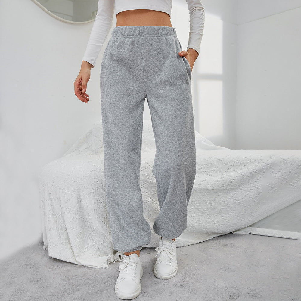 Kvinnors avslappnade sweatpants med elastisk midja och sidofickor Mirla-Eva Jonsson