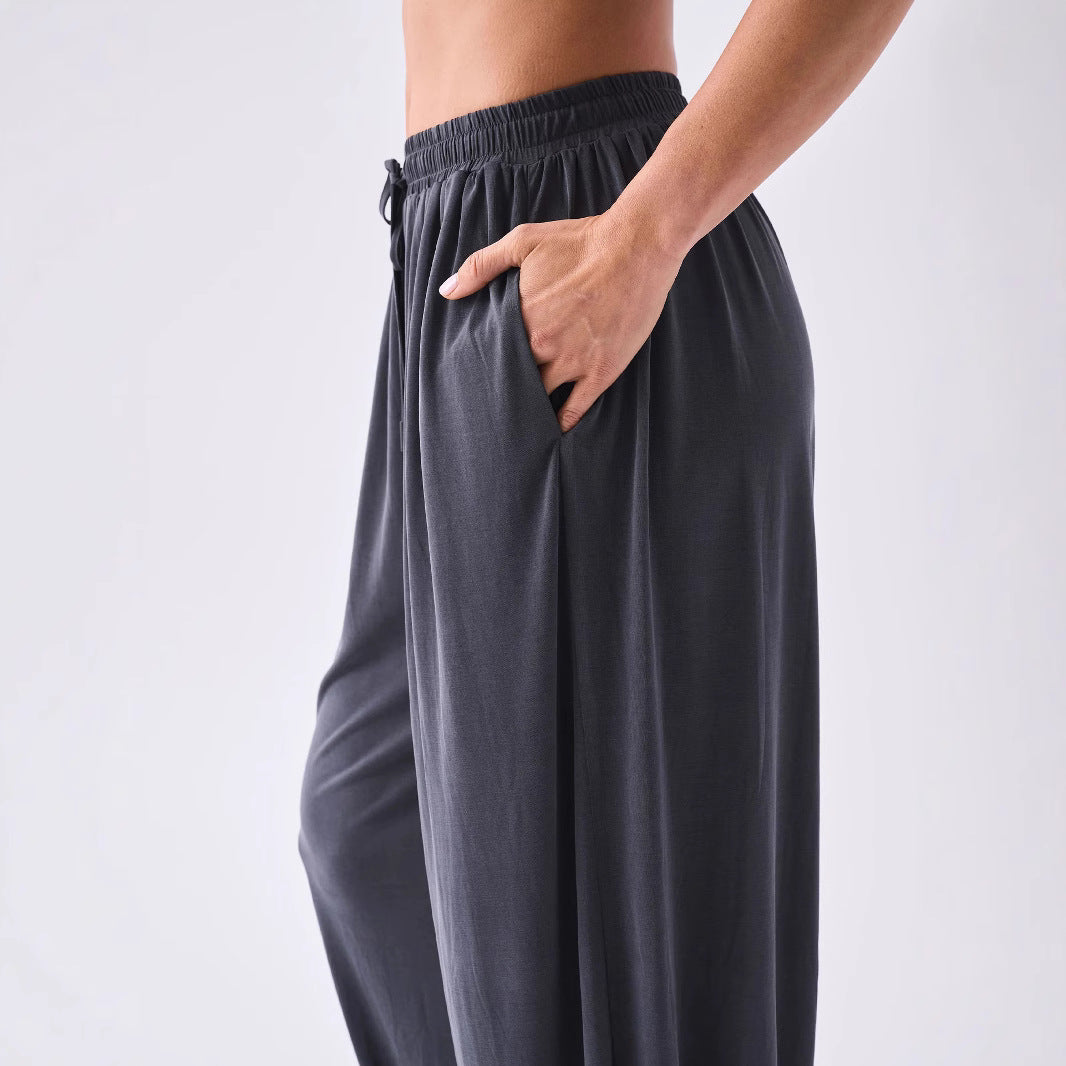 Kvinnors avslappnade sweatpants med elastisk midja och smal ben Mirla-Eva Jonsson