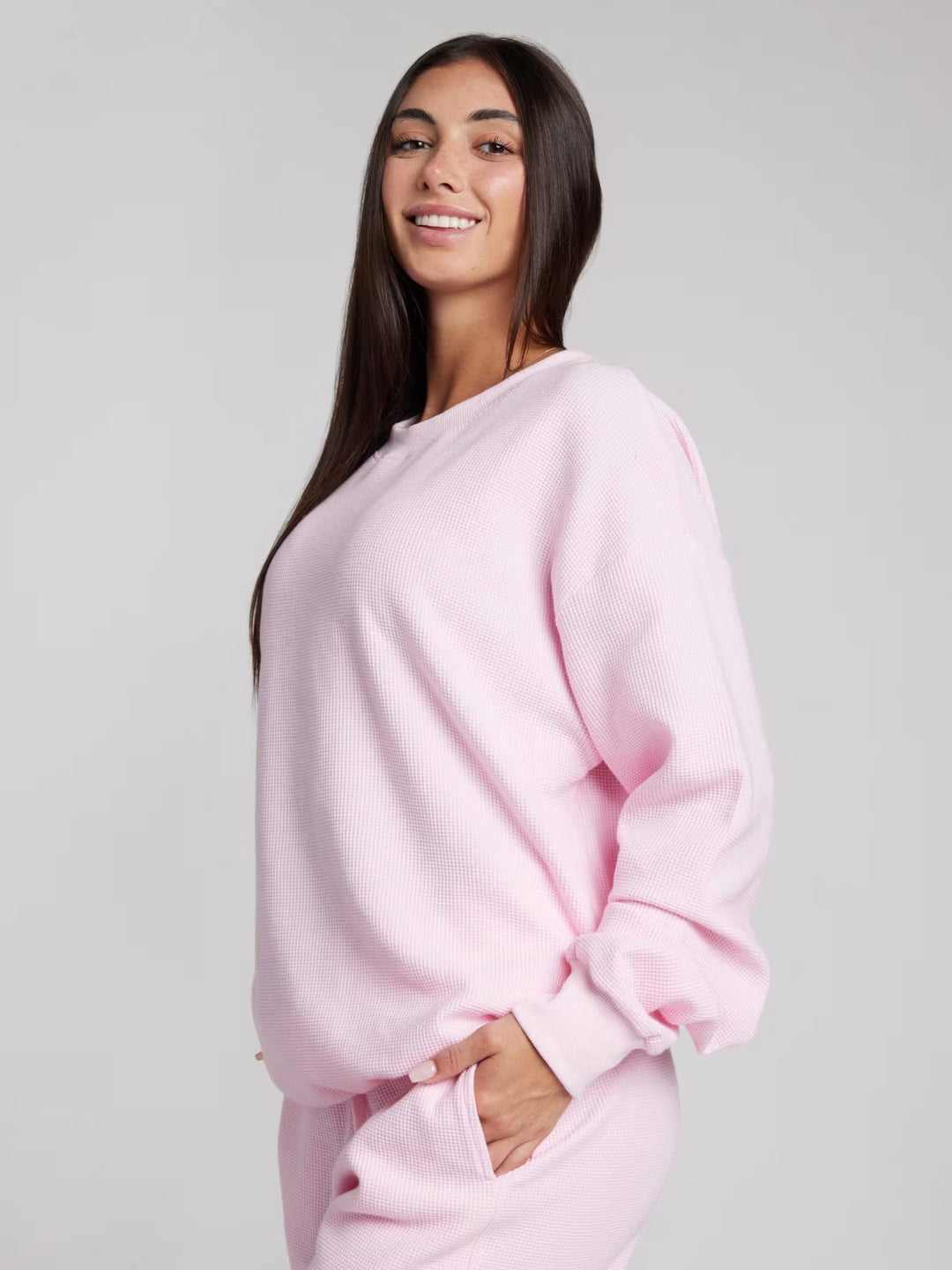 Kvinnors avslappnade sweatshirt med stort våffelmönster och bekväma manschetter Mirla-Eva Jonsson