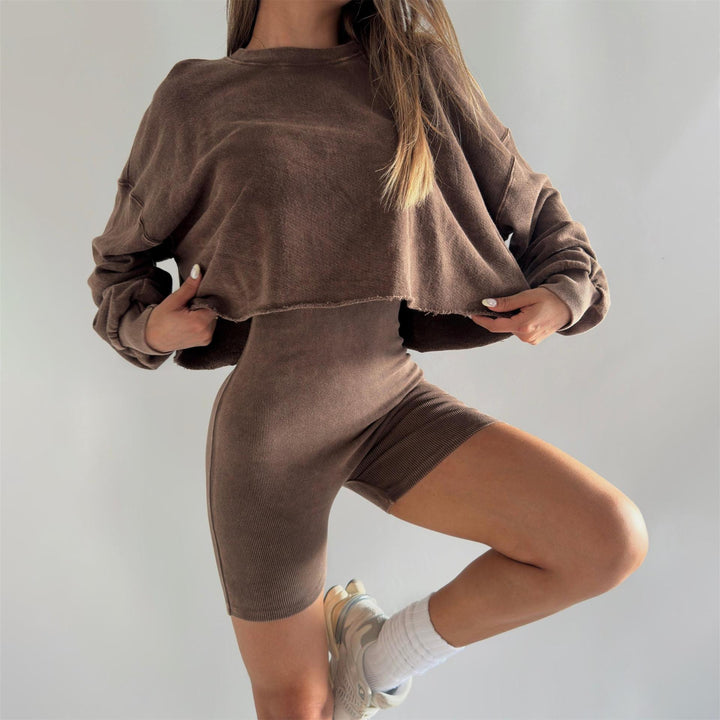 Kvinnors avslappnade sweatshirt- och shorts-set Mirla-Eva Jonsson