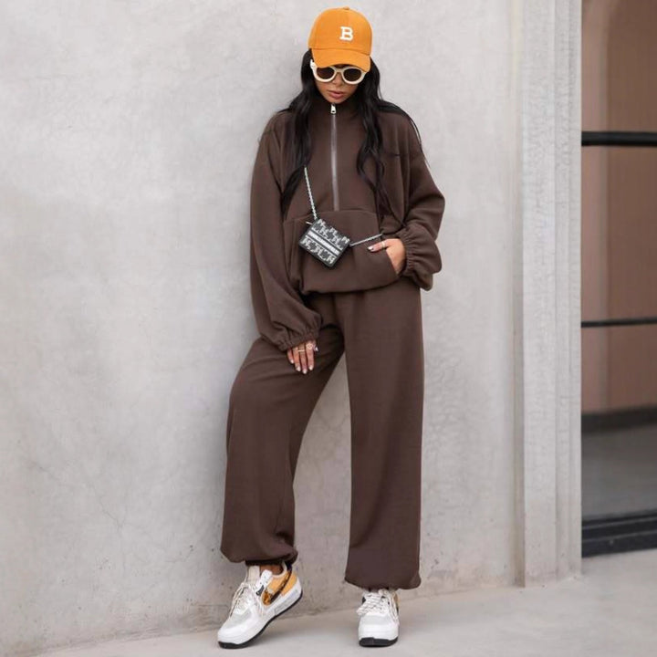 Kvinnors avslappnade sweatshirt set med hög krage och elastiska ärmar Mirla-Eva Jonsson