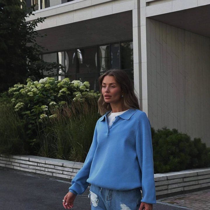 Kvinnors avslappnade tröja med hög krage och strukturerad design Mirla-Eva Jonsson