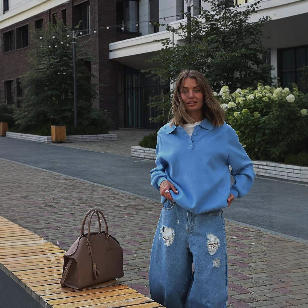 Kvinnors avslappnade tröja med hög krage och strukturerad design Mirla-Eva Jonsson