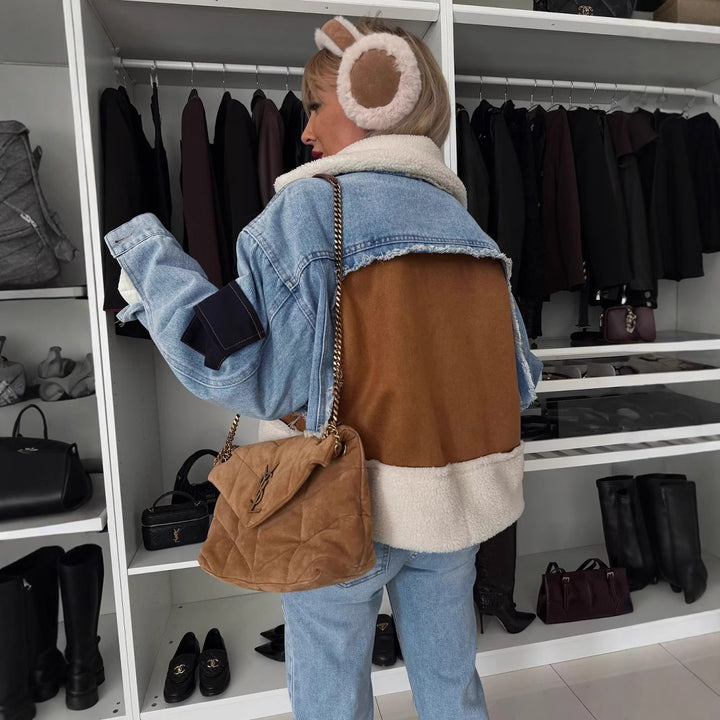 Kvinnors avslappnade vadderad denimjacka med färgkombinationer Mirla-Eva Jonsson