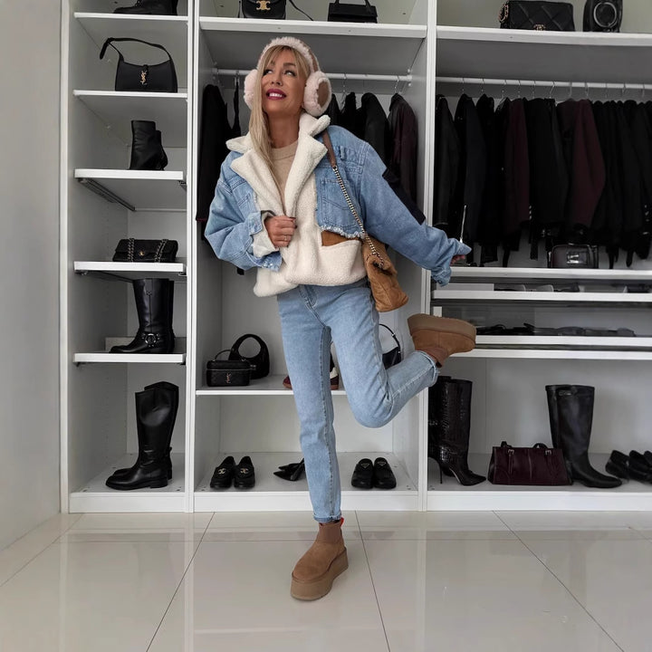 Kvinnors avslappnade vadderad denimjacka med färgkombinationer Mirla-Eva Jonsson