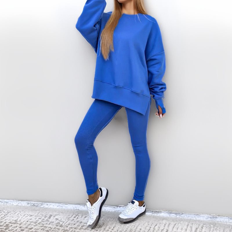Kvinnors avslappnat set med oversized tröja och slim-fit leggings Mirla-Eva Jonsson