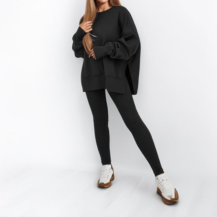 Kvinnors avslappnat set med oversized tröja och slim-fit leggings Mirla-Eva Jonsson