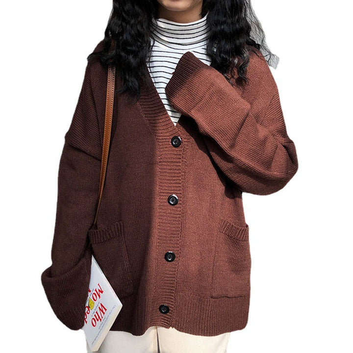 Kvinnors bekväma cardigan med en avslappnad passform och sänkta axlar Mirla-Eva Jonsson