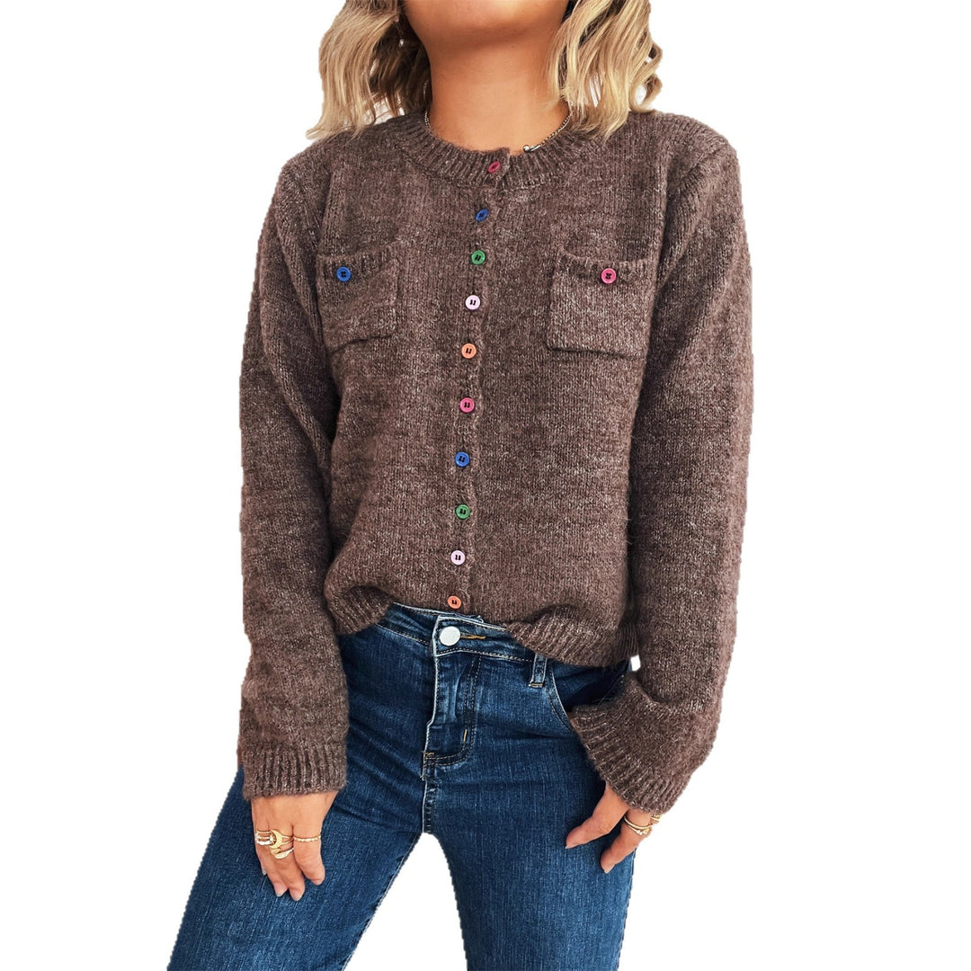 Kvinnors bekväma cardigan med färgglada knappar och två fickor Mirla-Eva Jonsson