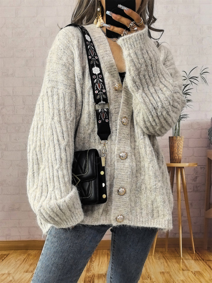 Kvinnors bekväma cardigan med knapppdetaljer Mirla-Eva Jonsson