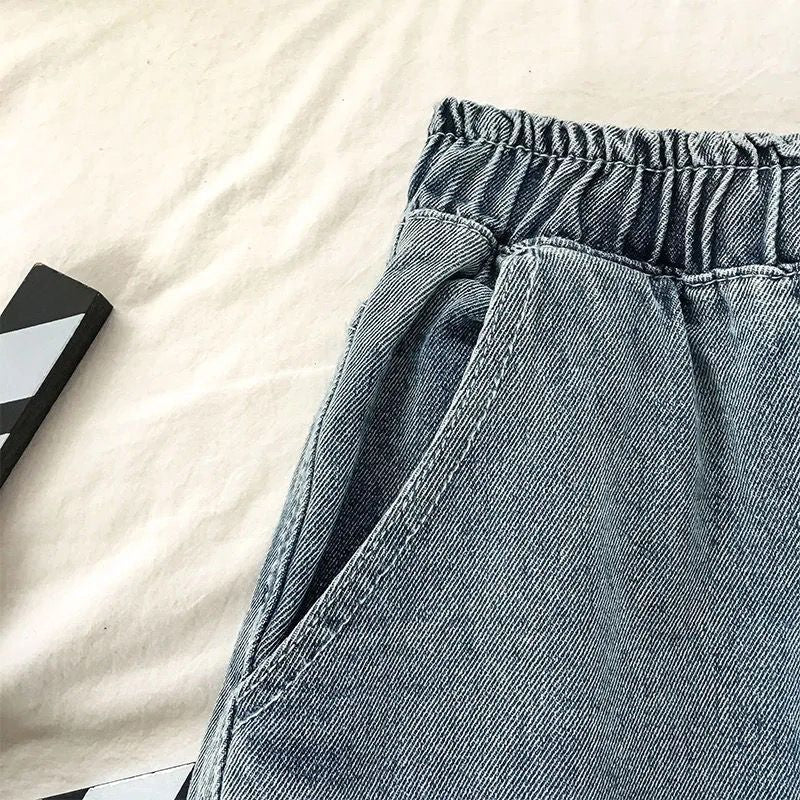 Kvinnors bekväma denimshorts med elastisk midja Mirla-Eva Jonsson